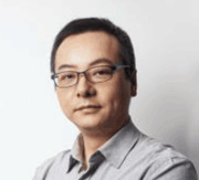 高偉
