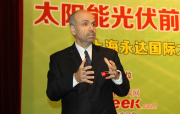 美國(guó)杜邦全球技術(shù)總監(jiān)Dr. HOMER ANTONIADIS發(fā)表演講
